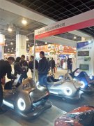 電瓶碰碰車與地網碰碰車的分別